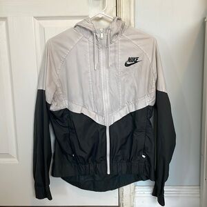 nike windbreaker